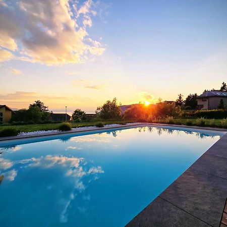 Montreux Holiday Home Dış mekan fotoğraf